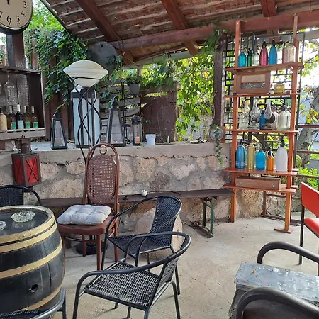 Zsurterasz Vendeghaz Etyek